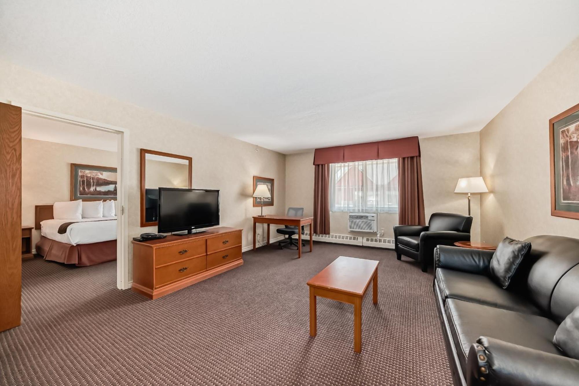 Stony Plain Inn & Suites Exterior photo