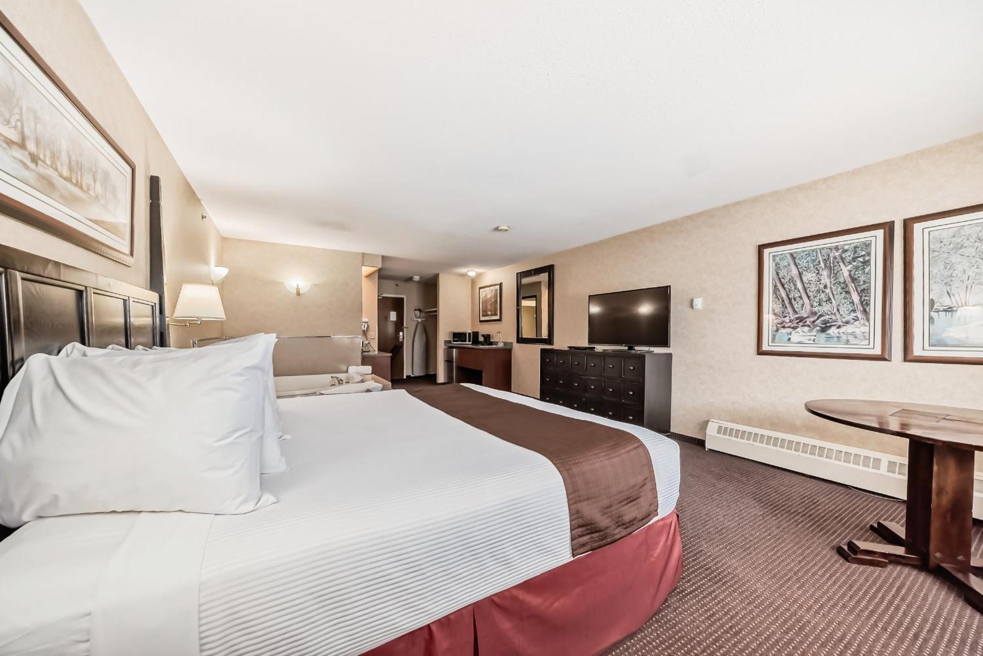 Stony Plain Inn & Suites Exterior photo